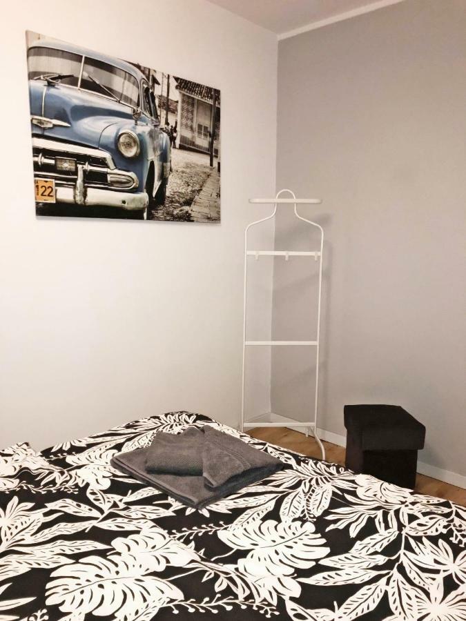 Powstancow Wielkopolskich 12 Poznan Luaran gambar